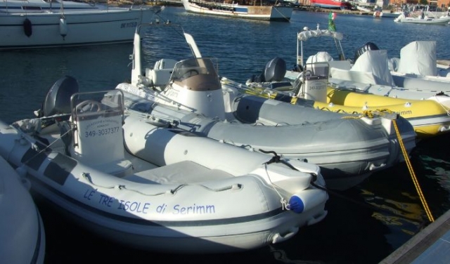  Botes equipados con todas las comodidades 